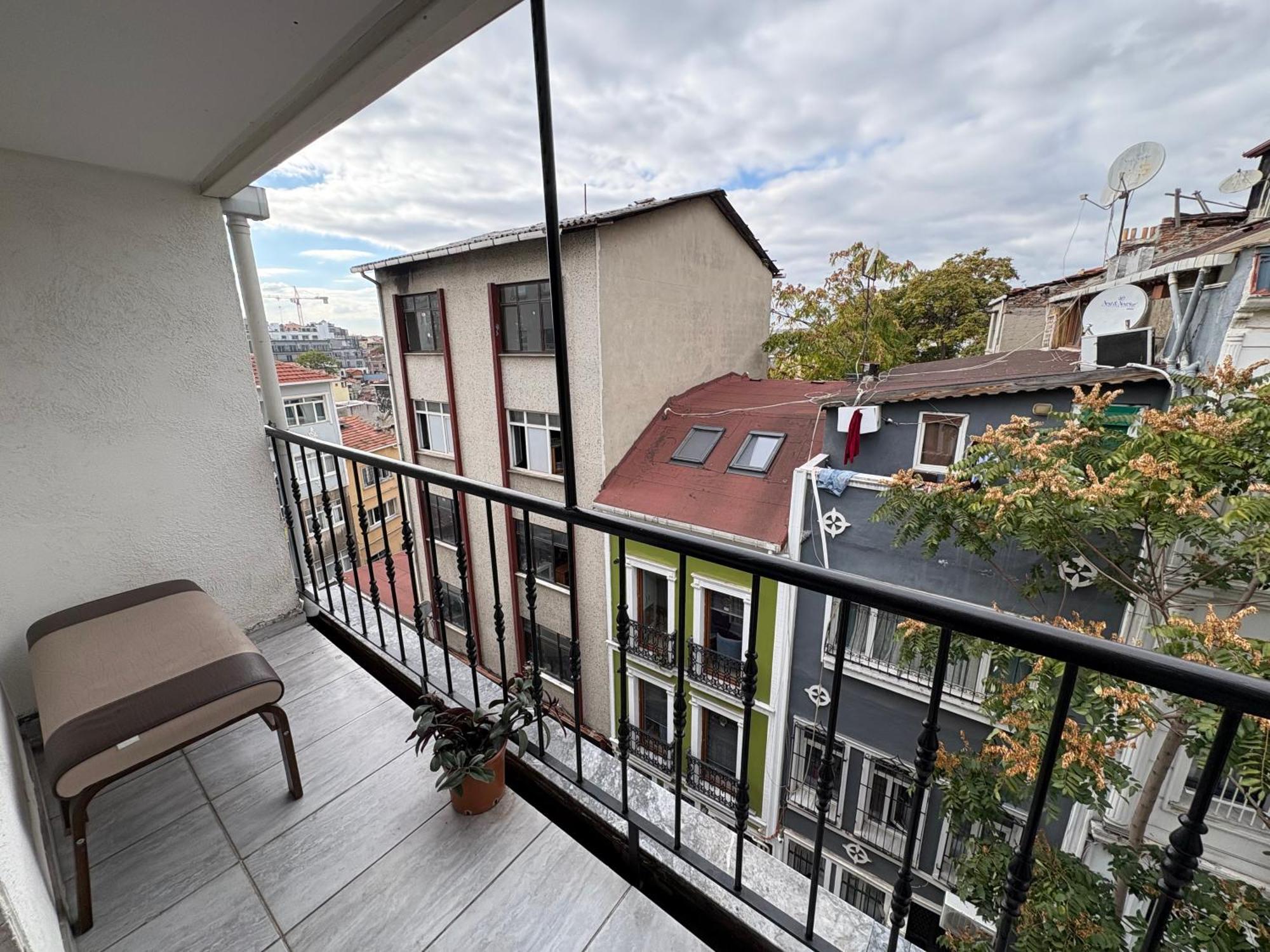 Taksim Otto Suite Истанбул Екстериор снимка